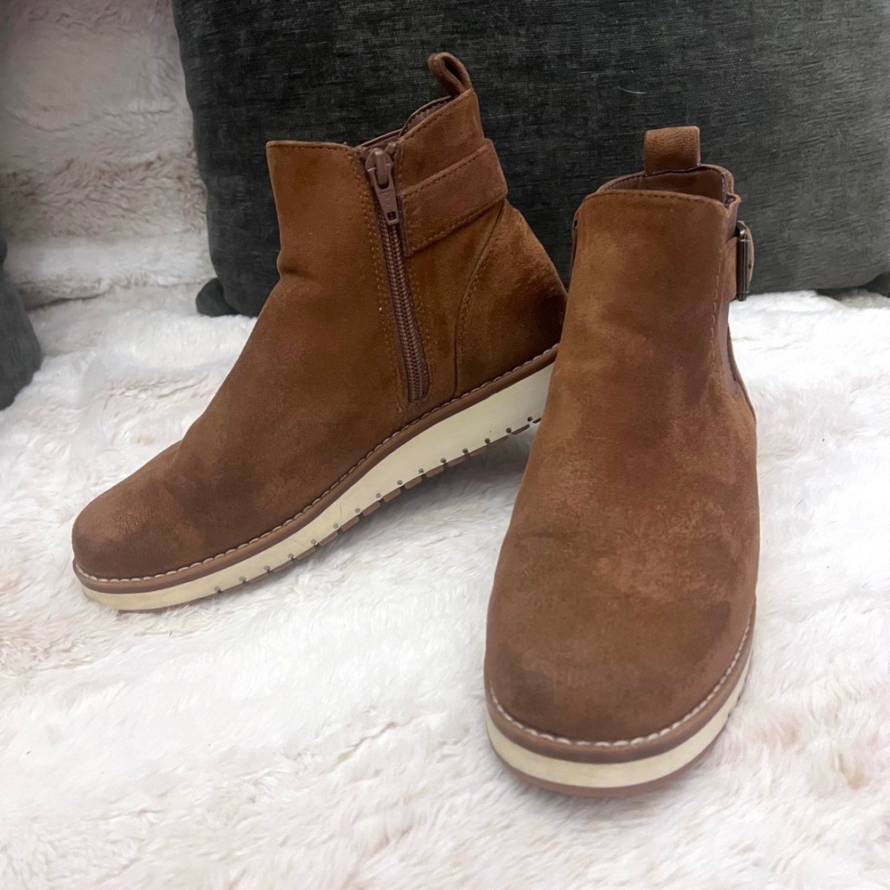 Kohl's Sonoma Cognac Faux Suede Buckle Zip Ankle Boots Women's Size 6.5‎ Medium - Picture 2 of 8